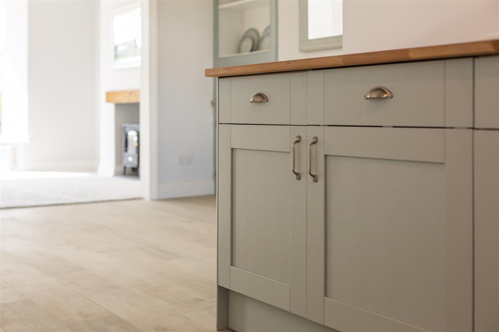 High Street, Clydach, Swansea, SA6 5LN